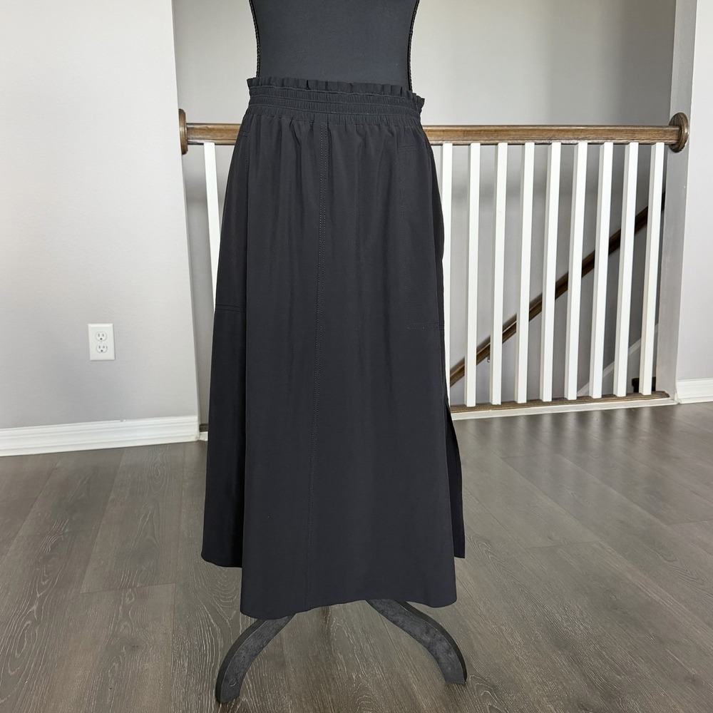 Athleta Savannah Midi Lightweight Black Skirt 1X Athleisure Sporty Travel